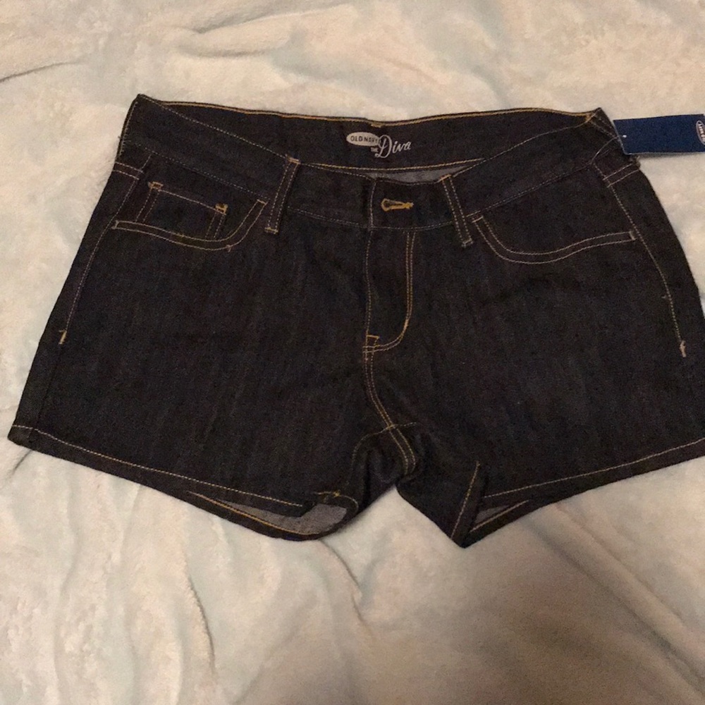 Old Navy Jean Shorts. Size 6.